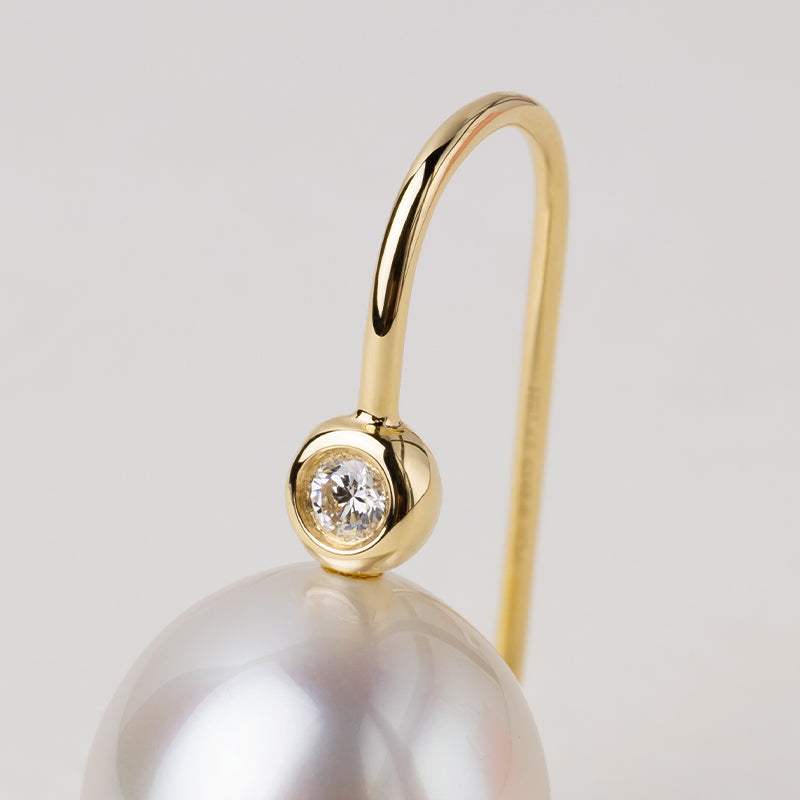 ORIGIN COLLECTION South Sea Pearl 18K Gold Thread Diamond Earrings