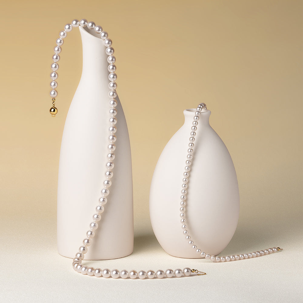 The Timeless Elegance of Pearls: A Modern Guide to Stylish Wear