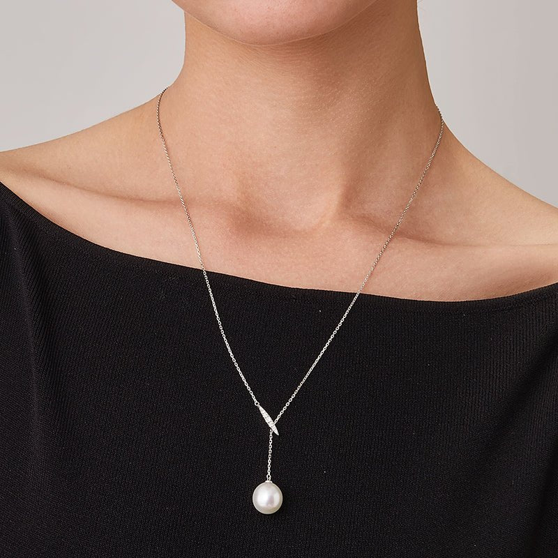 What do pearl necklaces mean and how do I choose one - HELAS Jewelry