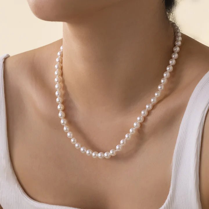 What necklace length looks better and suits me? - HELAS Jewelry