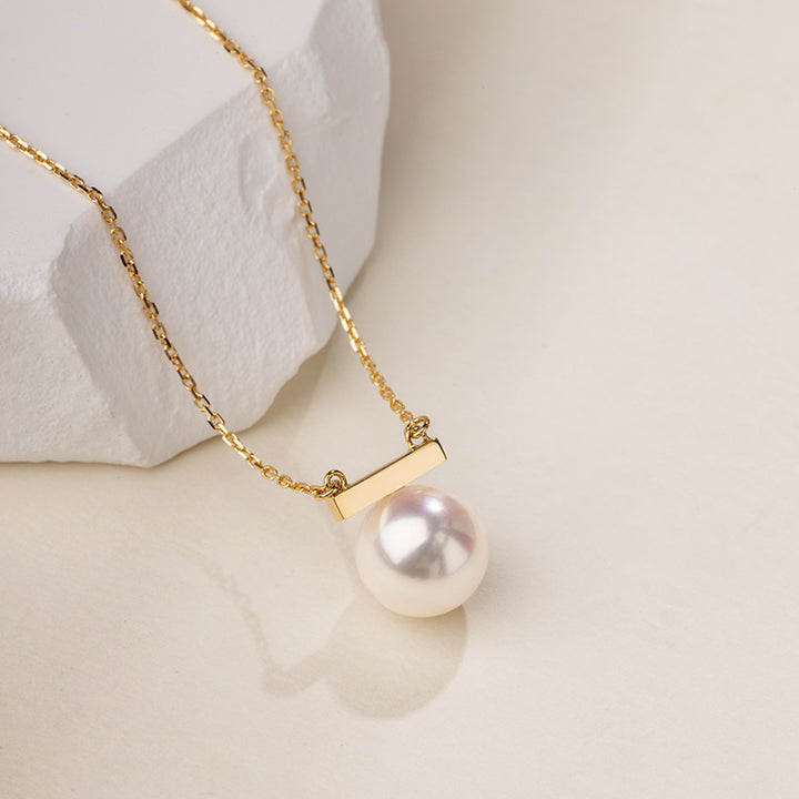 Akoya Pearl 18K Gold Whole Rest Note Necklace