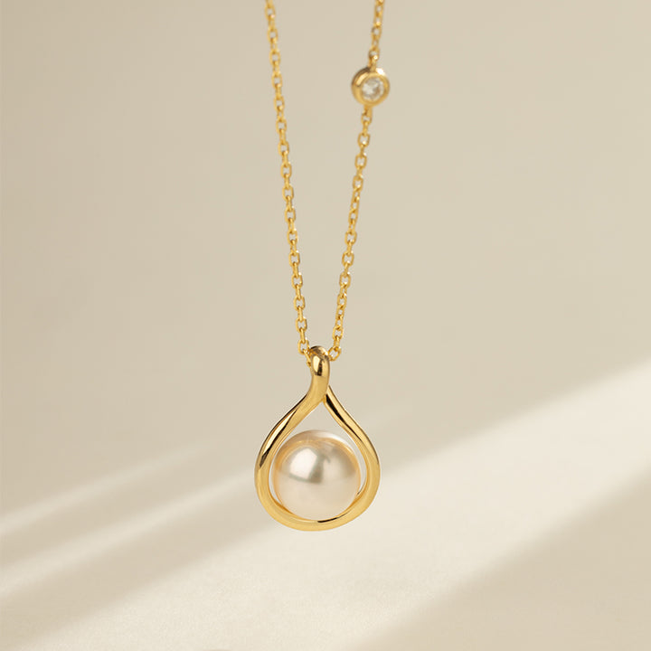 Akoya Pearl 18K Gold Teardrop Pendant Necklace