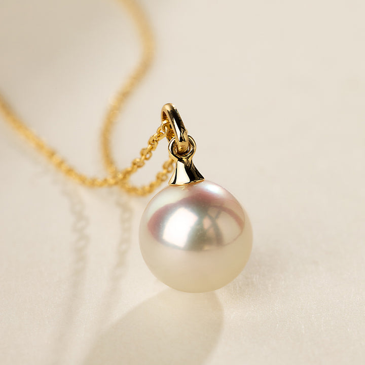 Saltwater Pearl 18K Gold Classic Buckle Pendant Necklace