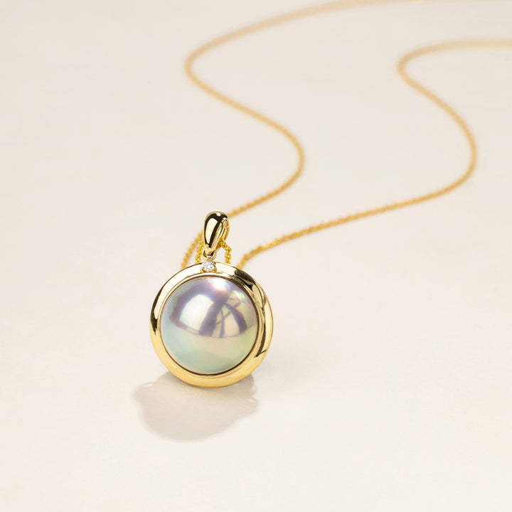 Mabe Pearl 18K Gold Edge Pendant Necklace