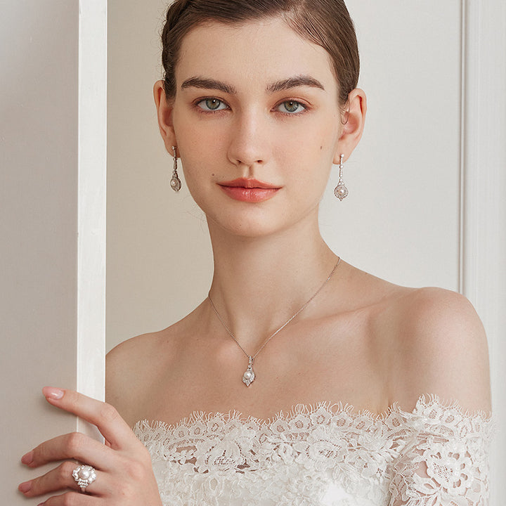 Akoya Pearl necklace 18K White Gold Diamond Midnight in Paris