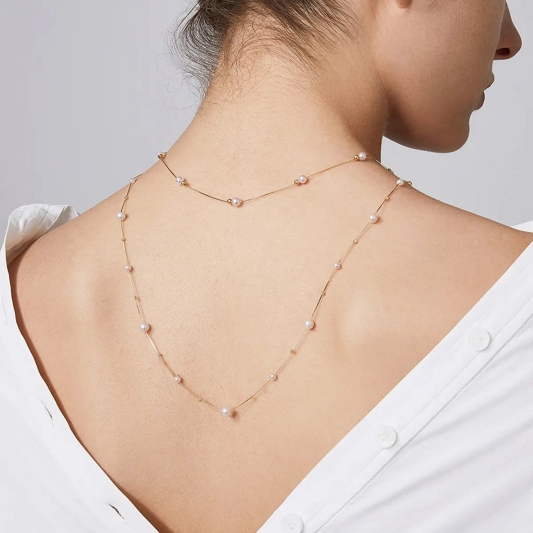 FINE LINE COLLECTION Akoya Saltwater Pearls 18k Yellow Gold Baby'S Breath Herringbone Chain Necklace - HELAS Jewelry