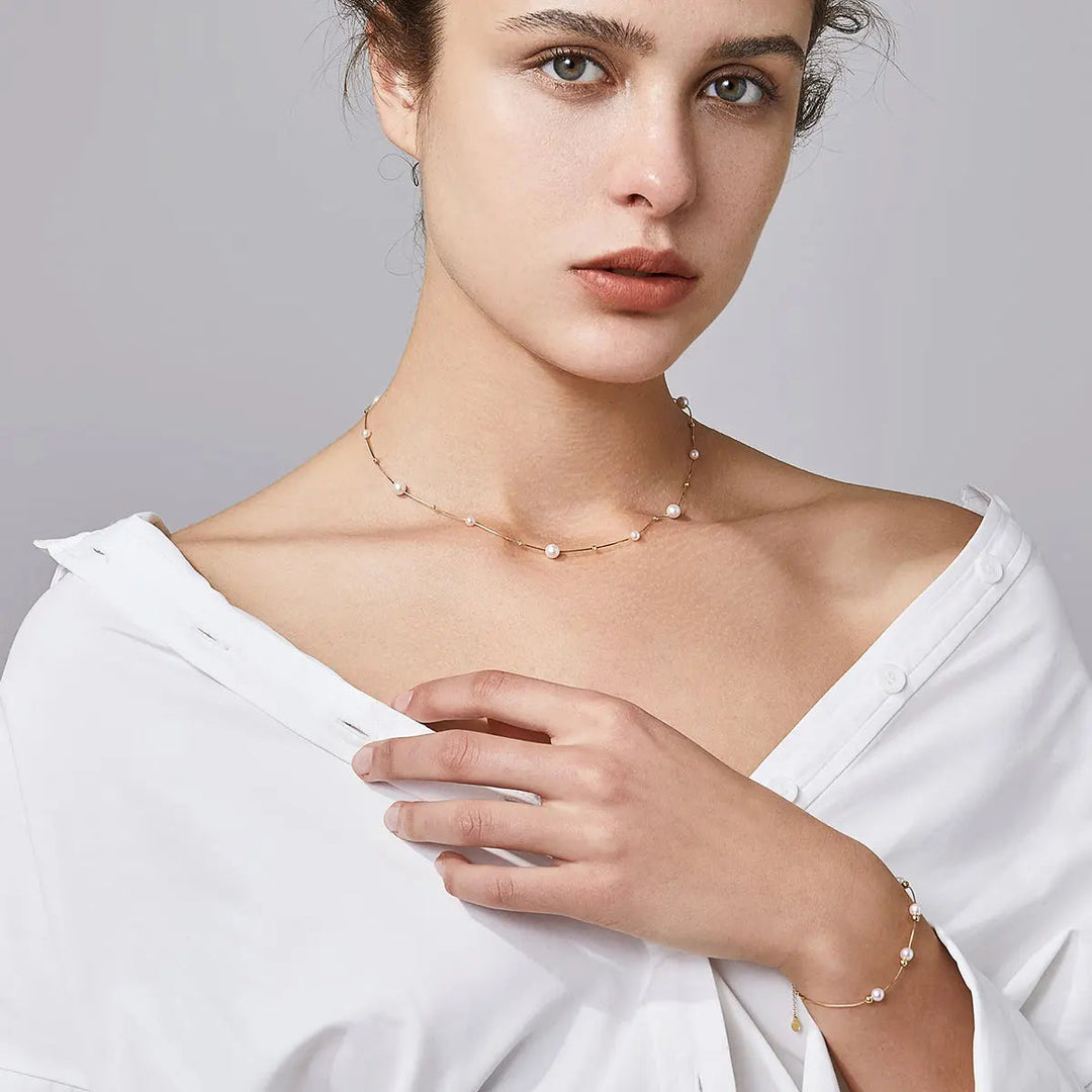 FINE LINE COLLECTION Akoya Saltwater Pearls 18k Yellow Gold Baby'S Breath Herringbone Chain Necklace - HELAS Jewelry