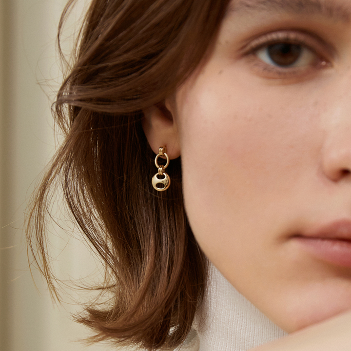 18K Gold Imprint H Loop Earrings