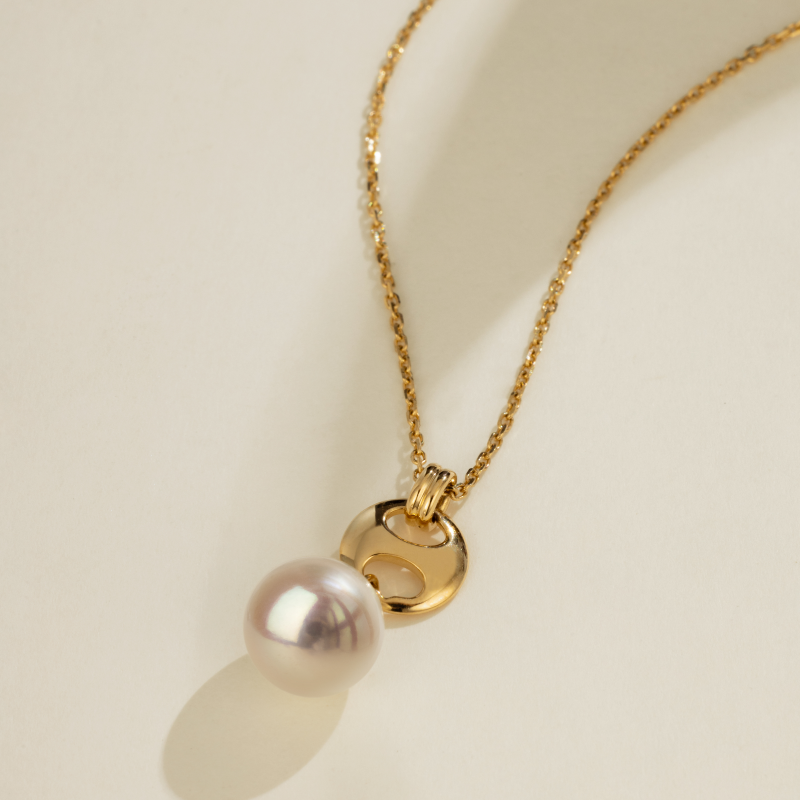 Akoya Pearl 18K Gold Imprint H Elegant Necklace