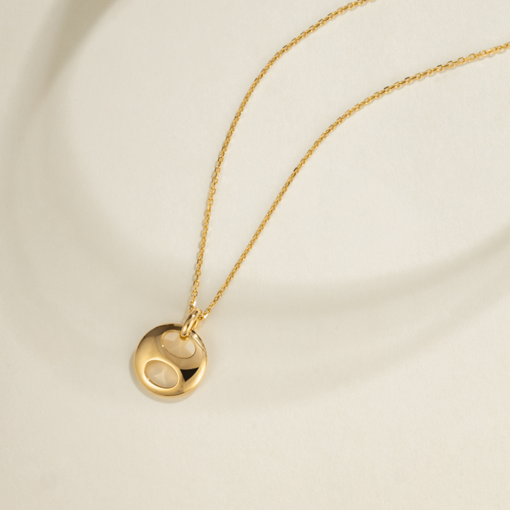 18K Gold Imprint H Polished Gold Necklace