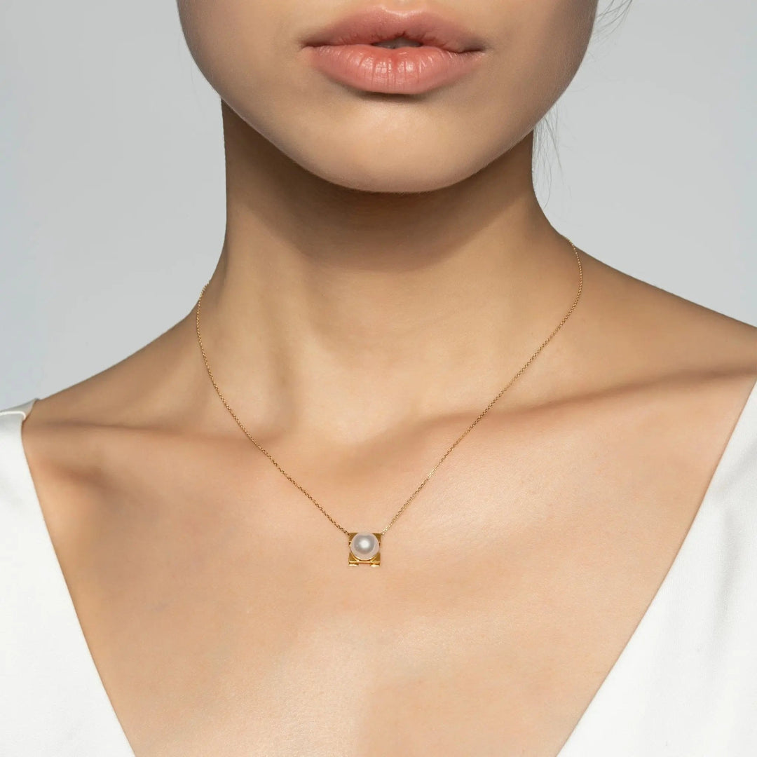 H COLLECTION Akoya Saltwater Pearl 18K Gold Square Necklace - HELAS Jewelry