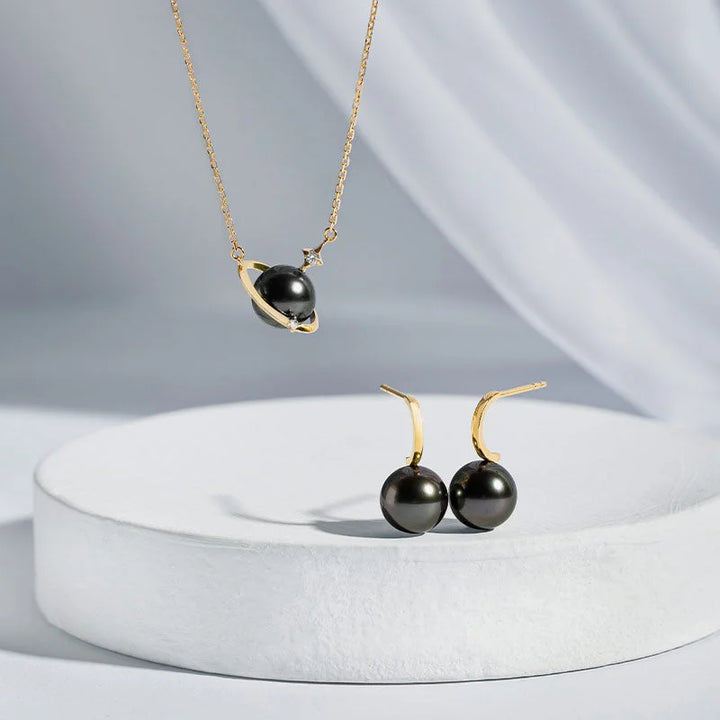MYSTERY COLLECTION Tahitian Pearl 18K Gold Planetary Style Diamonds Necklace MYSTERY COLLECTION Tahitian Pearl 18K Gold Planetary Style Diamonds Necklace The Mystery Collection