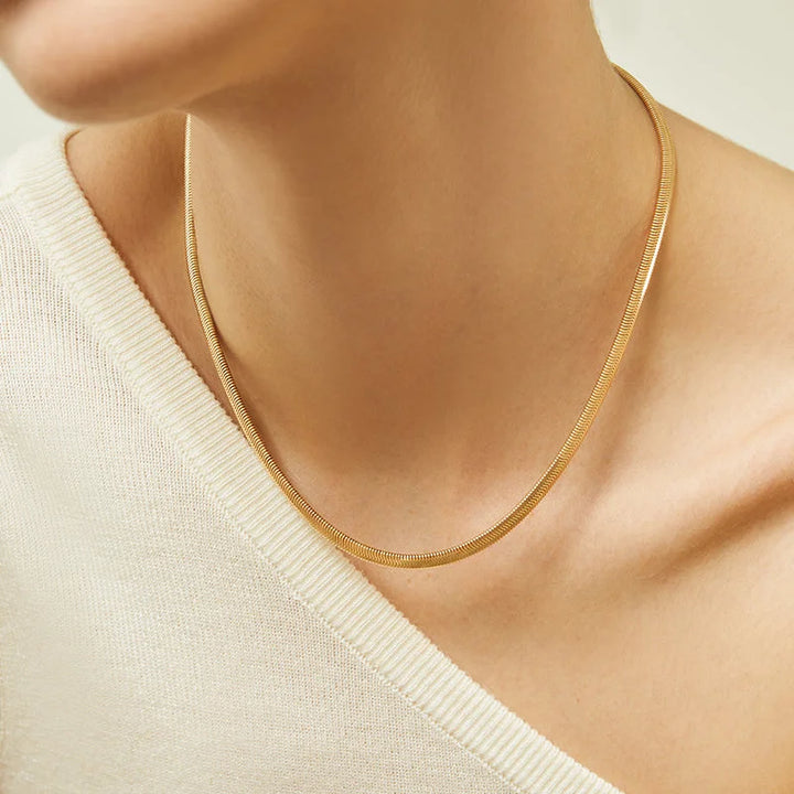 NAPLES COLLECTION 18K Gold Flat Herringbone Chain Necklace NAPLES COLLECTION 18K Gold Flat Herringbone Chain Necklace NAPLES COLLECTION