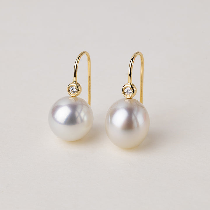 South Sea Pearl 18K Gold Thread Diamond Earrings