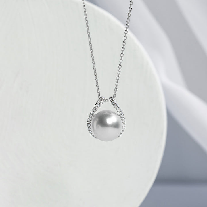 South Sea Pearl 18K Gold Diamond-Encrusted Haute Jewelry Modern Necklace