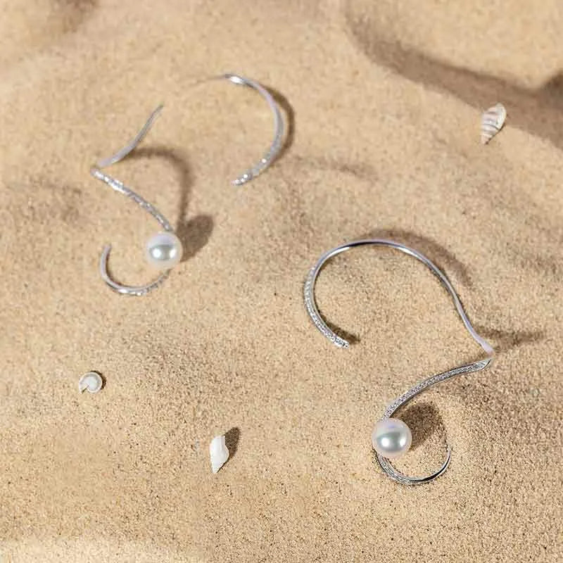 WAVES COLLECTION Akoya Pearl 18K White Gold Diamond Earhooks WAVES COLLECTION Akoya Pearl 18K White Gold Diamond Earhooks THE WAVES COLLECTION