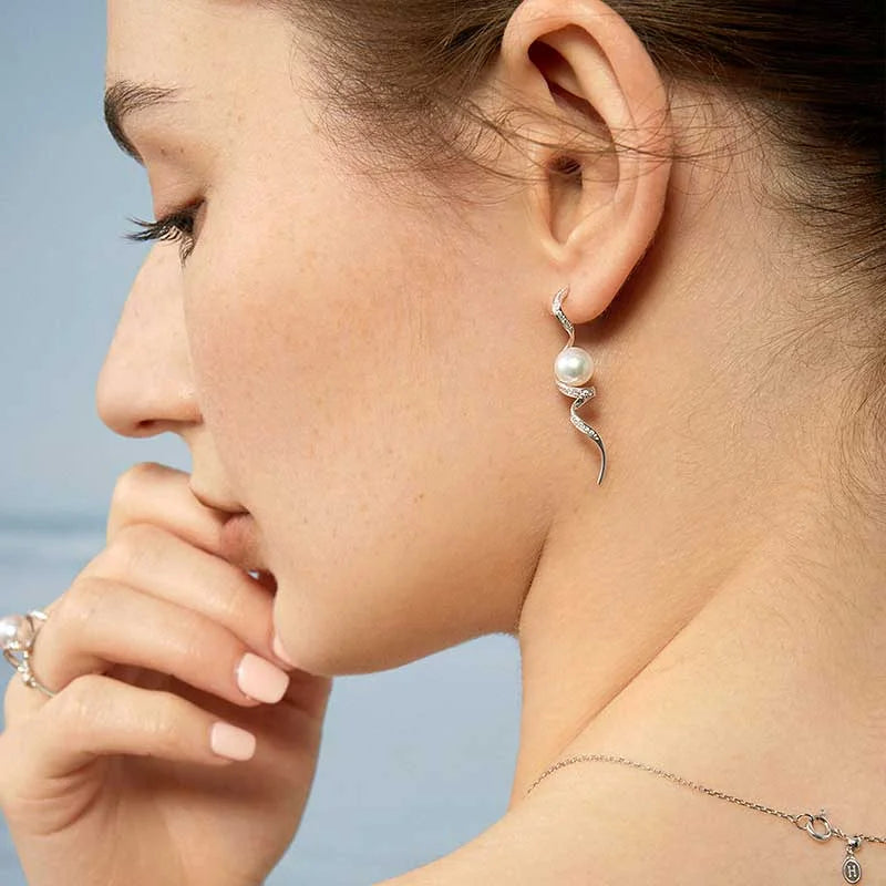 WAVES COLLECTION Akoya Pearl 18K White Gold Wave Curl Long Drop Diamonds Earrings WAVES COLLECTION Akoya Pearl 18K White Gold Wave Curl Long Drop Diamonds Earrings THE WAVES COLLECTION