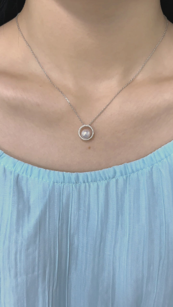 Akoya 18K Gold Diamond Circle Pendant Silver Chain Necklace