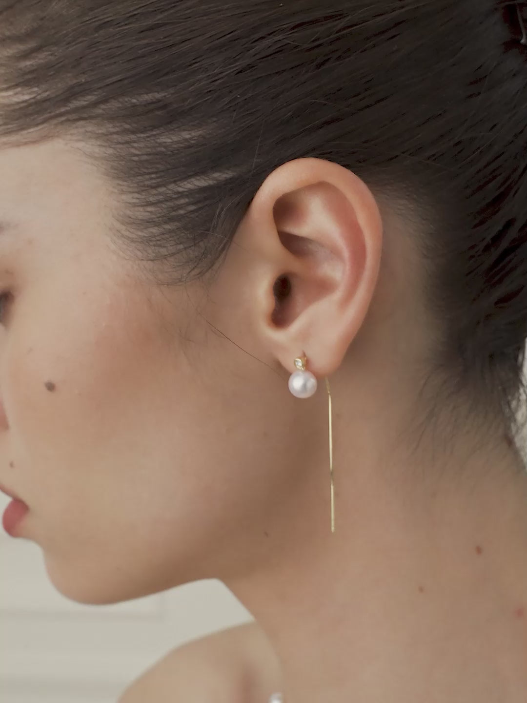 Akoya Pearl 18K Gold Thread Diamond Earrings