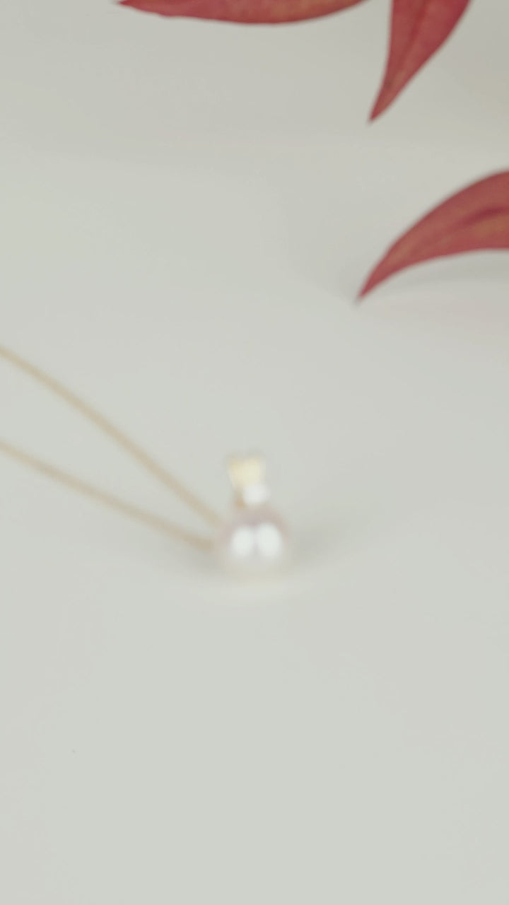 Akoya Saltwater Pearl 18K Gold Diamond Victory Sign Necklace