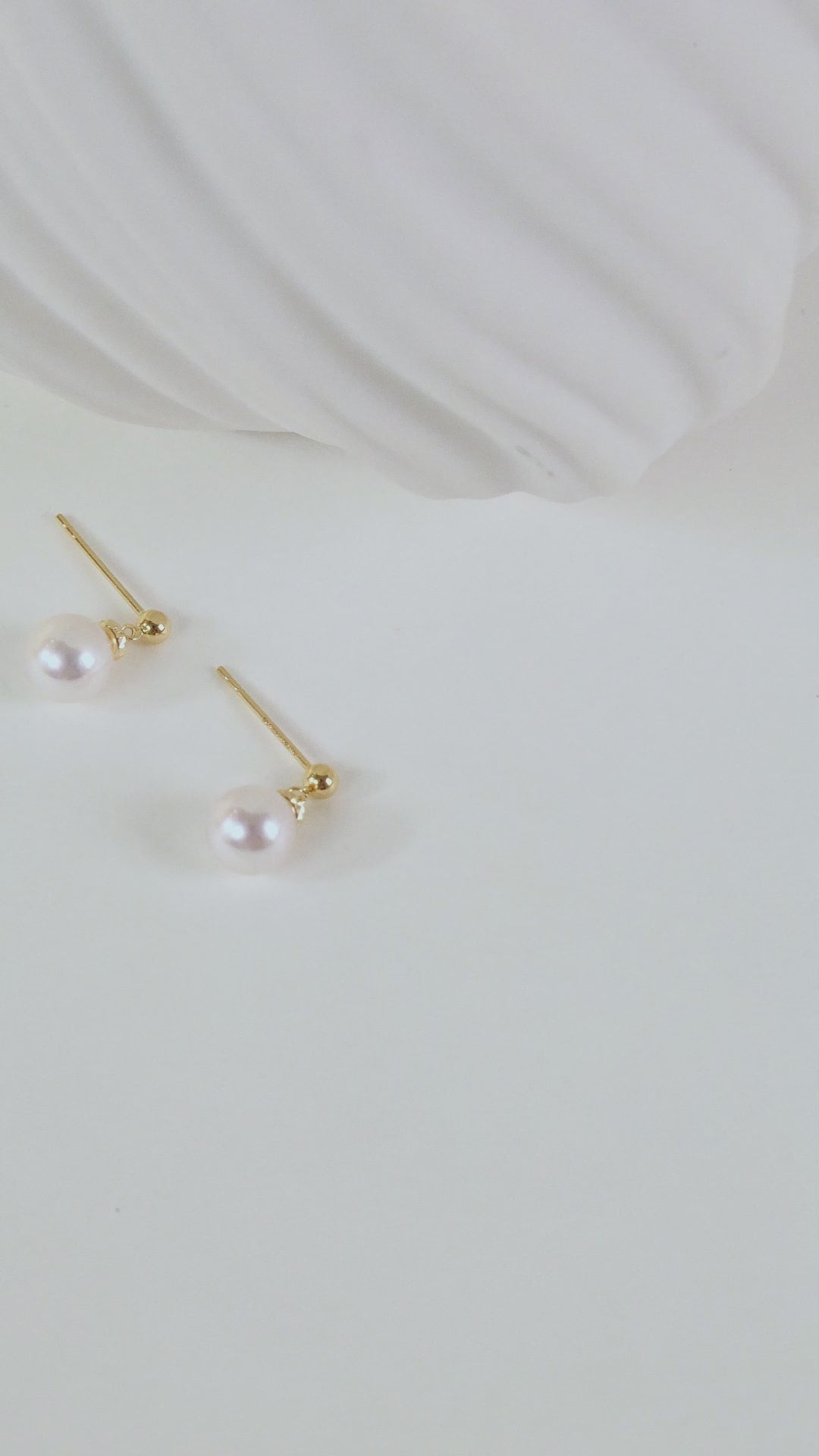 Akoya Pearl 18K Gold Italian Casual Style Stud Earrings