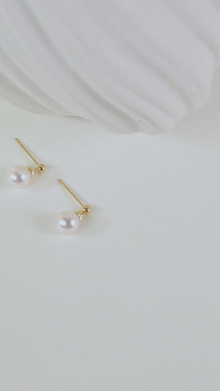 Akoya Pearl 18K Gold Italian Casual Style Stud Earrings