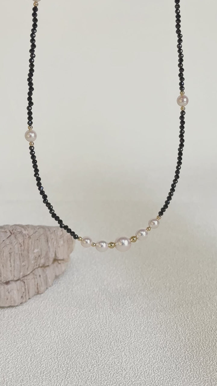 Akoya Saltwater Pearl 18K Gold Black Spinel Smile Necklace