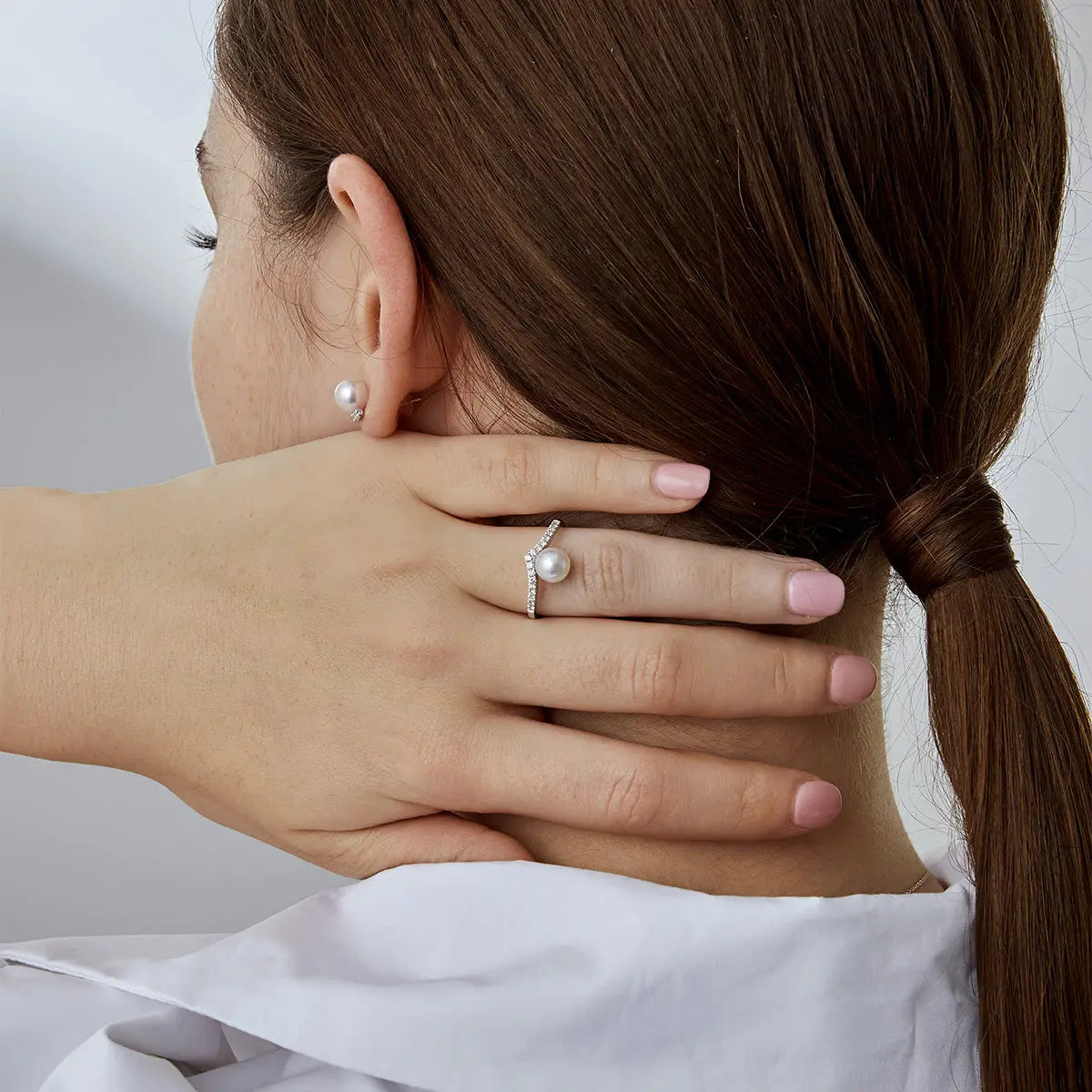 Protea Akoya White Pearl Ring in Gold with Diamonds - 8mm