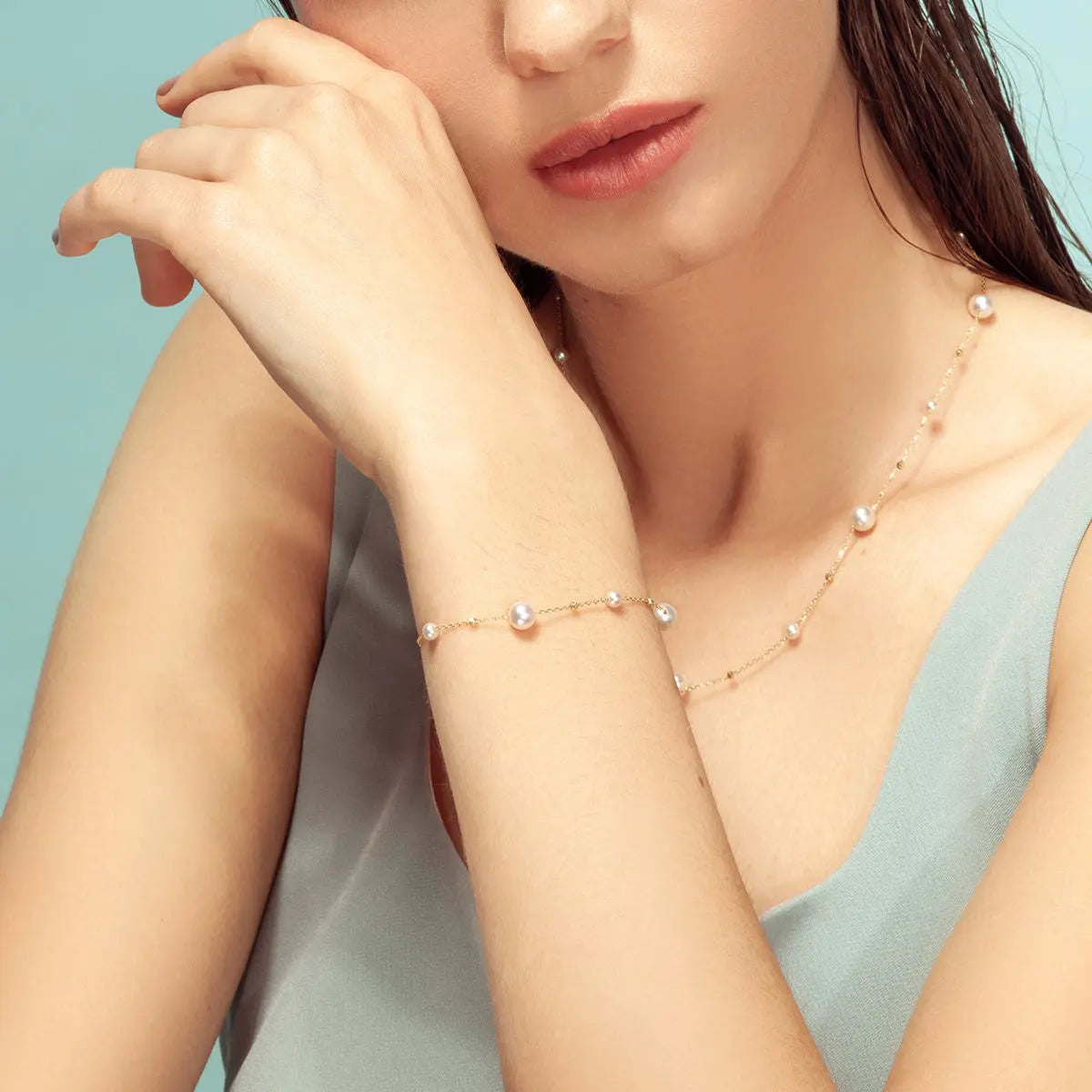 STAR TRAILS COLLECTION Akoya Pearl 18K Gold Baby's Breath Bracelet